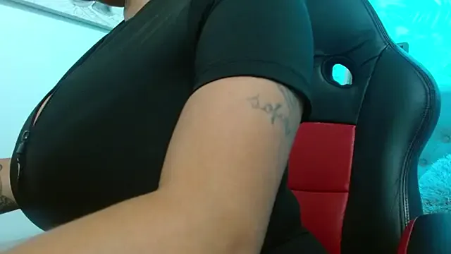 violletha on StripChat