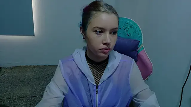 WandaDoll — suck my nipples