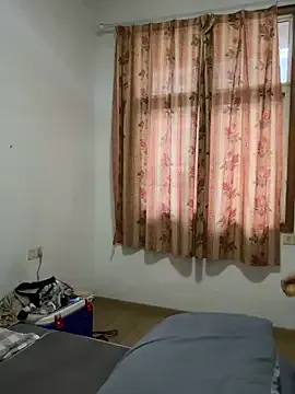 xiiuuff18 on StripChat