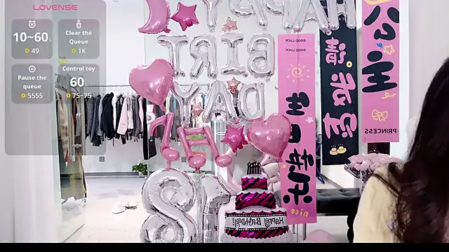 yangyang-777 on StripChat