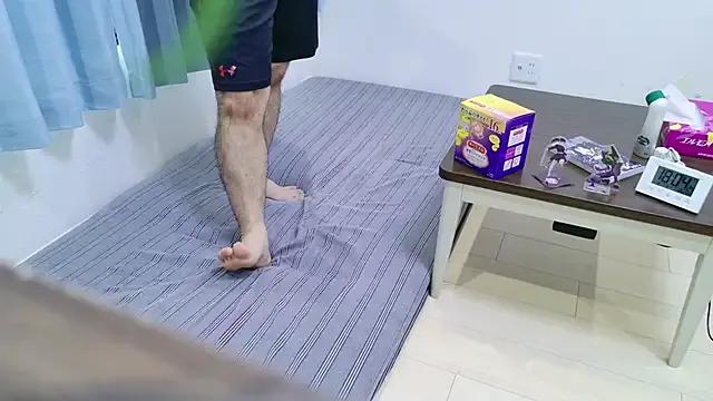 Freechat YARASERO-kun on StripChat