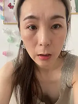 you-005 on StripChat