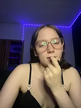 YoungLisaa18 model from sc