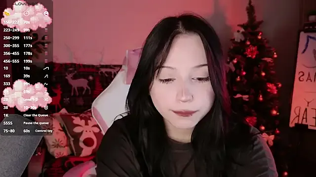 YourLittleDevil on StripChat