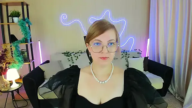 YourUniverser on StripChat