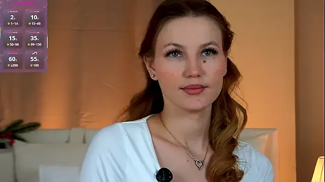 YungTessa on StripChat