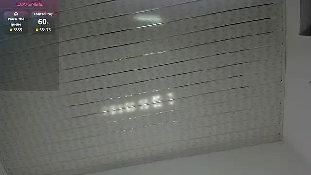 Freechat Zahra_milks on StripChat