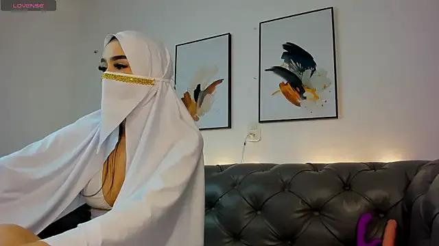 Freechat Zahra_milks on StripChat