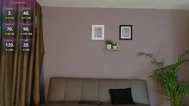 ZahraMilf on StripChat