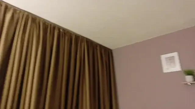 ZahraMilf on StripChat