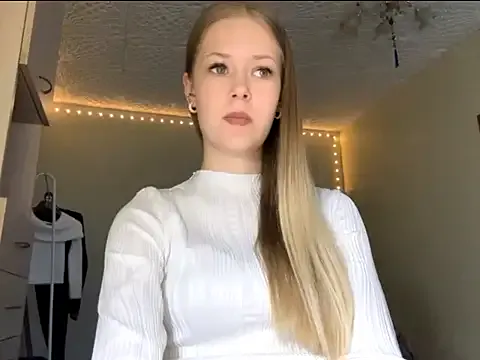 ZaidaSchwarten on StripChat